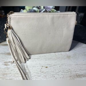 Elegant Cream Tassel Clutch